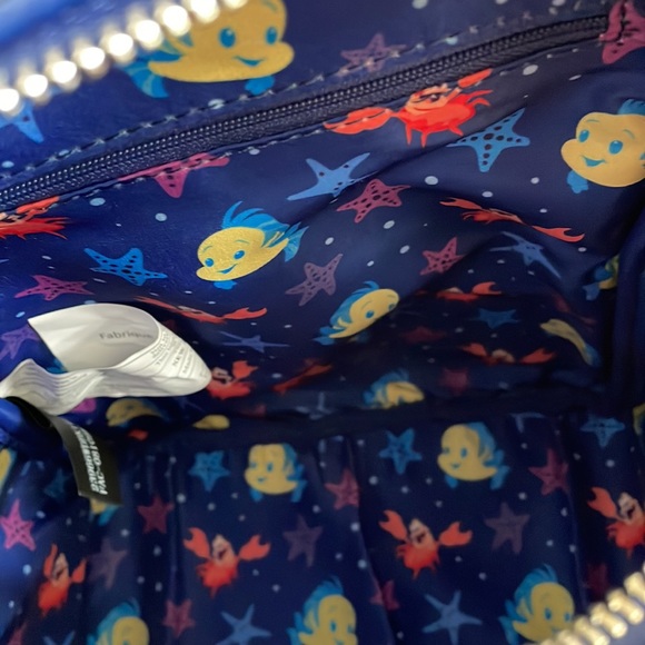 Disney Loungefly Medium sized backpack - Picture 6 of 6